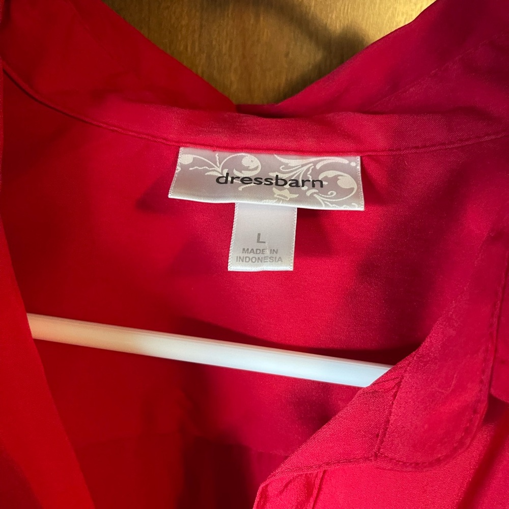 Dressbarn Red, short sleeve, button down shirt. - Picture 2 of 6